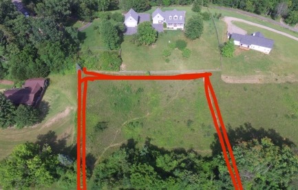 0.94 acres of leasable land for pasture (poultry/small livestock) or crop (fruit, flowers, etc.)