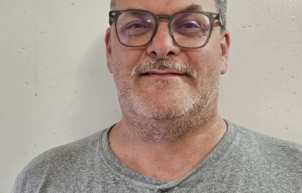 Just a pic of me to put face with name.