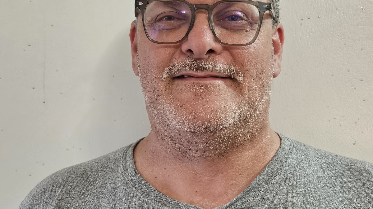 Just a pic of me to put face with name.