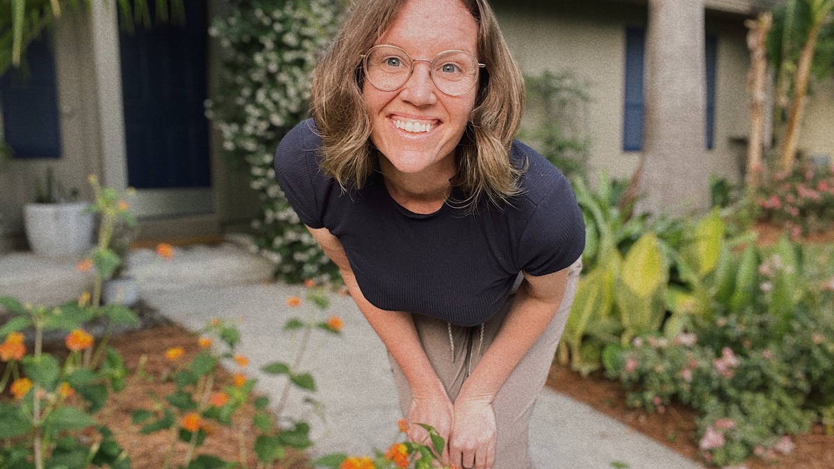 Photo in my front yard before selling my home of 20 years