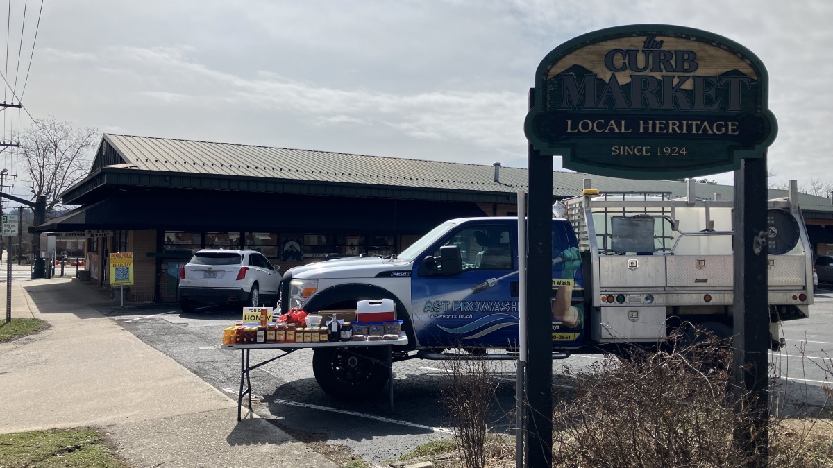 Henderson county Curb Market 