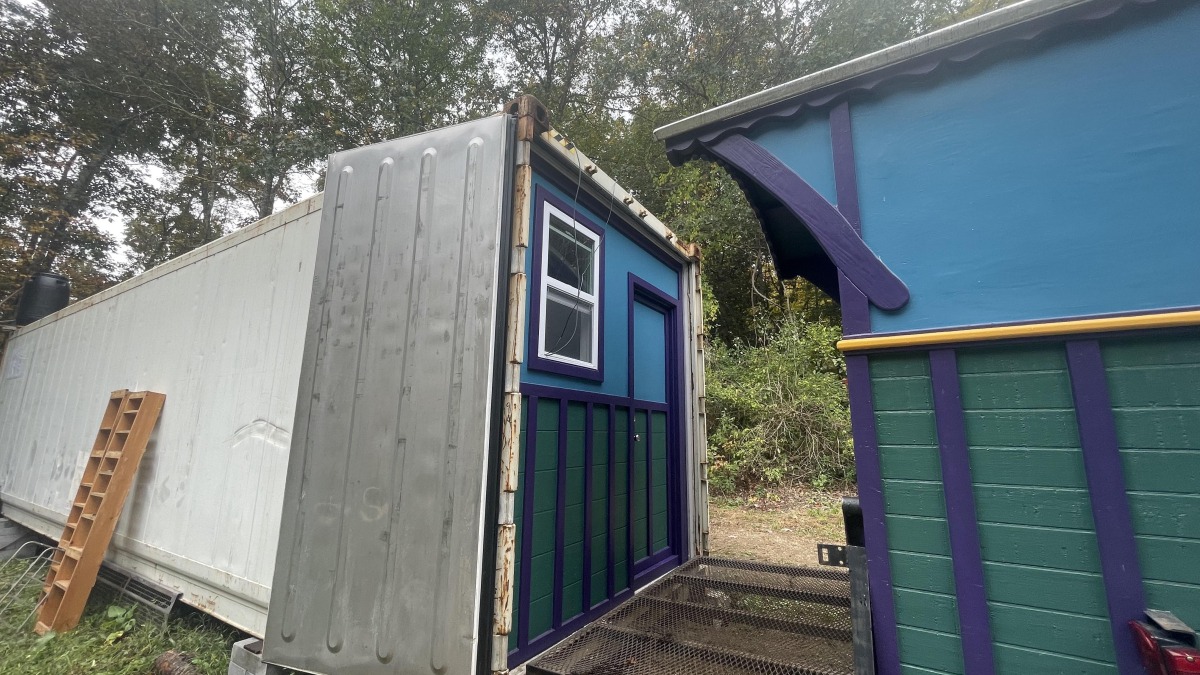 Mobile Mushoom Farm Infrastructure