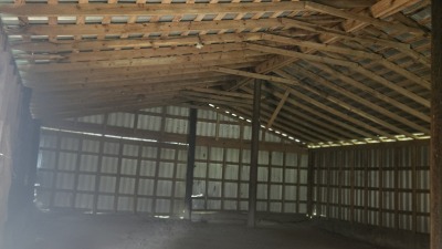 Cow barn