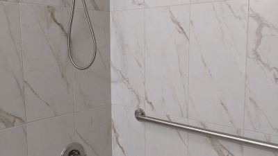 Newly updated shower/tub tile and fixrures