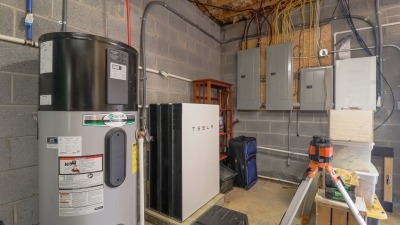 Powerwalls for solar
