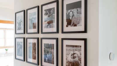 Pictures of harvests in the hallway