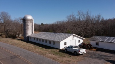 Check out that cool silo!  It's in great shape.