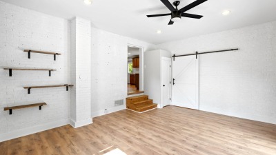 Large master bedroom or den