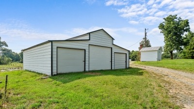 3 bay