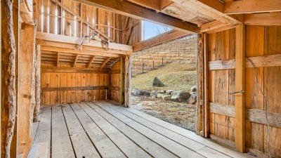 Barn
