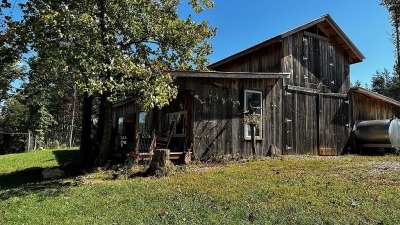 barn