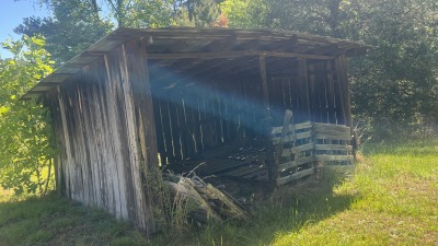 Farm shelter