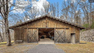 barn